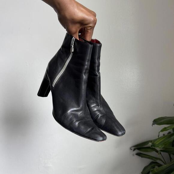 Vintage Donald Pliner Red Lined pointed square toe black Boots size 7.5 - Picture 2 of 8